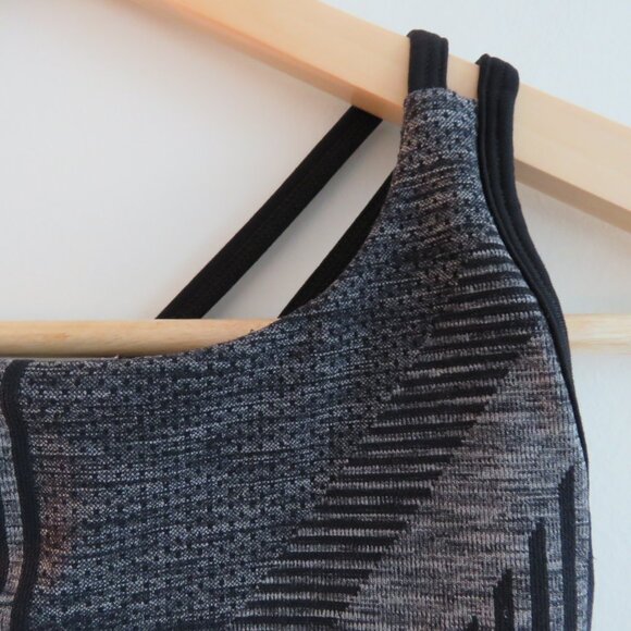 SMARTWOOL Merino Intraknit Strappy Bra in Black Heather Gorpcore - Size M - Picture 4 of 15